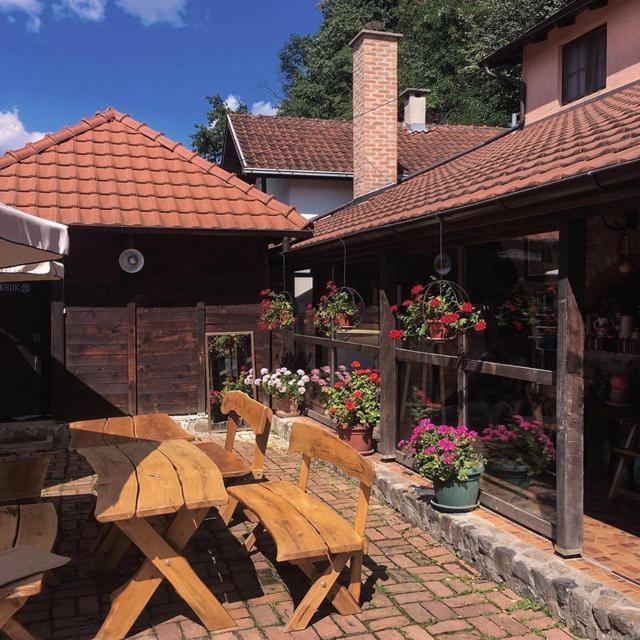 Podrum Miljevic Ledinci Exterior foto